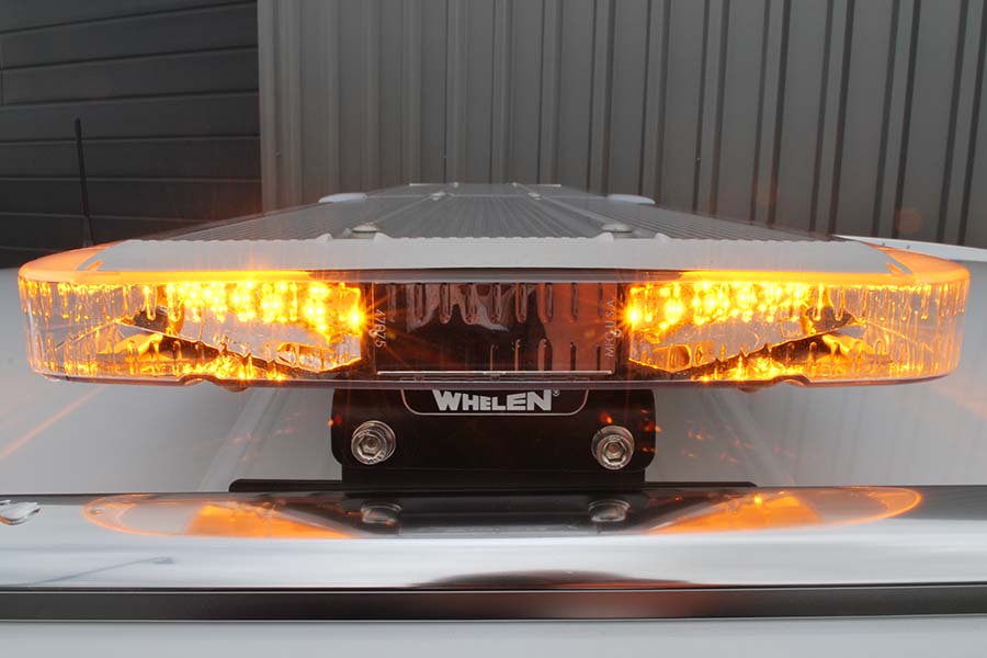 Whelen Legacy Amber zijaanzicht